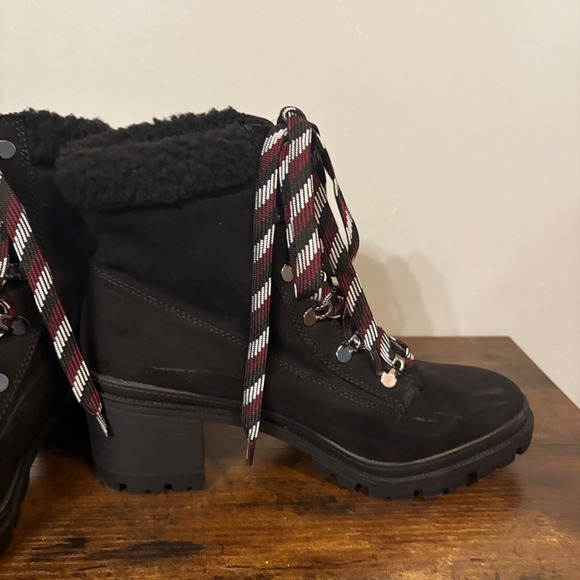 NWOT Jellypop Brandi Black Faux Suede Sherpa Trim Heeled Combat Boot (Women's 9) - Picture 4 of 10